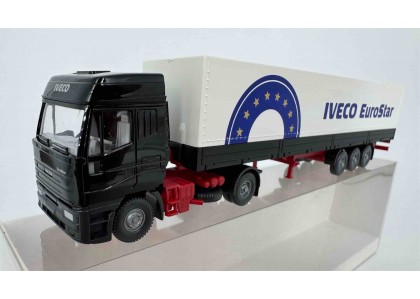 Autotren cu cap tractor Iveco EuroStar si remorca acoperita - Wiking 516 01 33